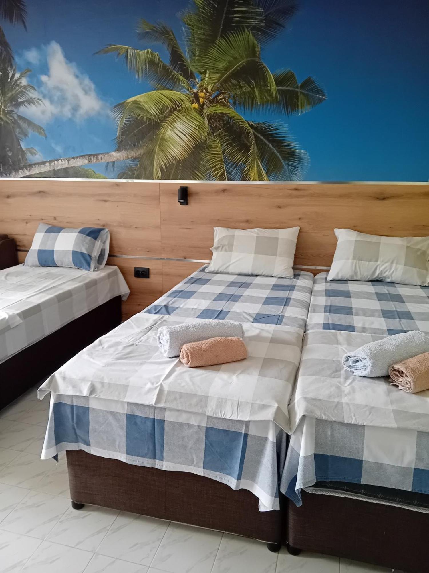 Guesthouse Oasis Kiten  Esterno foto